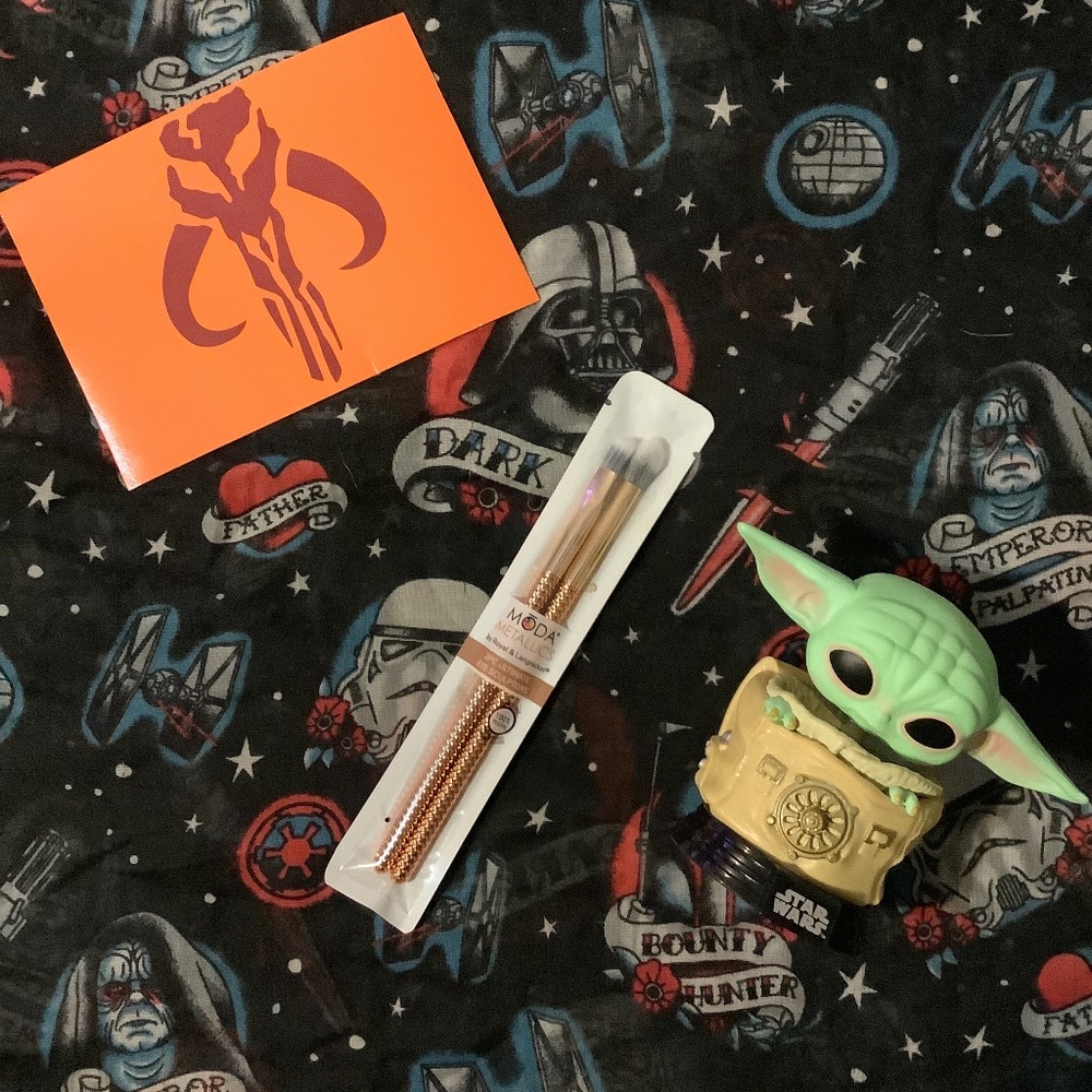 Moda Metallics 2pc Ultimate Eye Sculptors Brushes